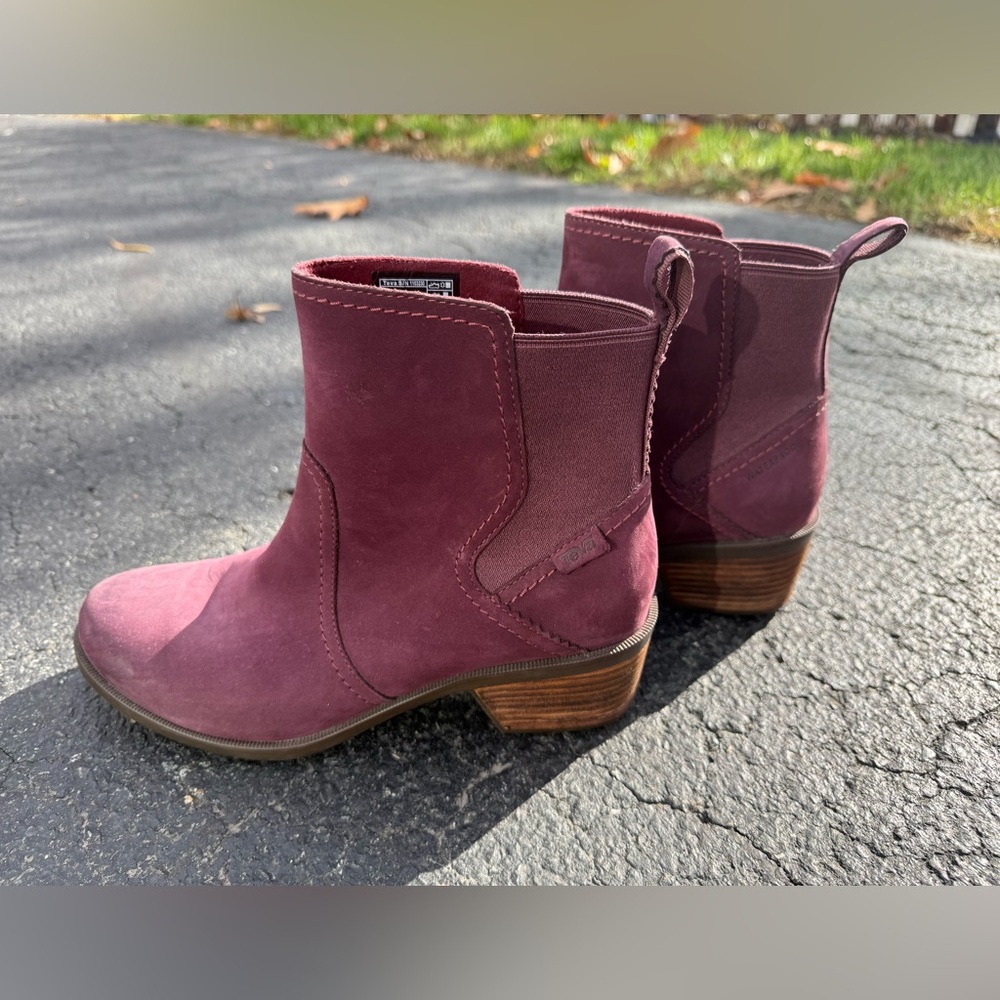 Teva Women's Plum Ankle Booties - waterproof!